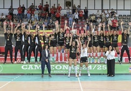 El Heidelberg celebra su primer título liguero.