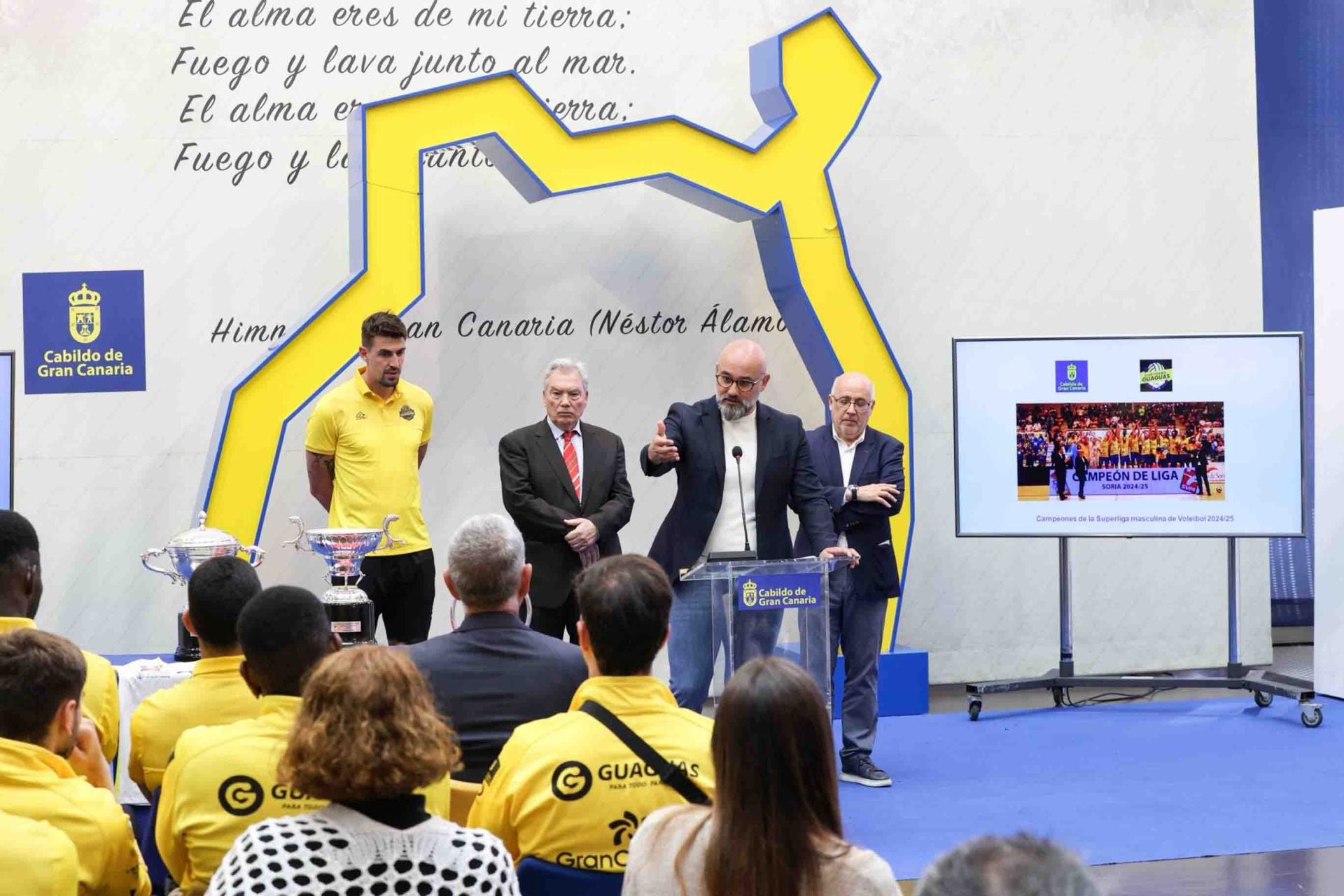 La recepción del guaguas en el Cabildo de Gran Canaria, en imágenes