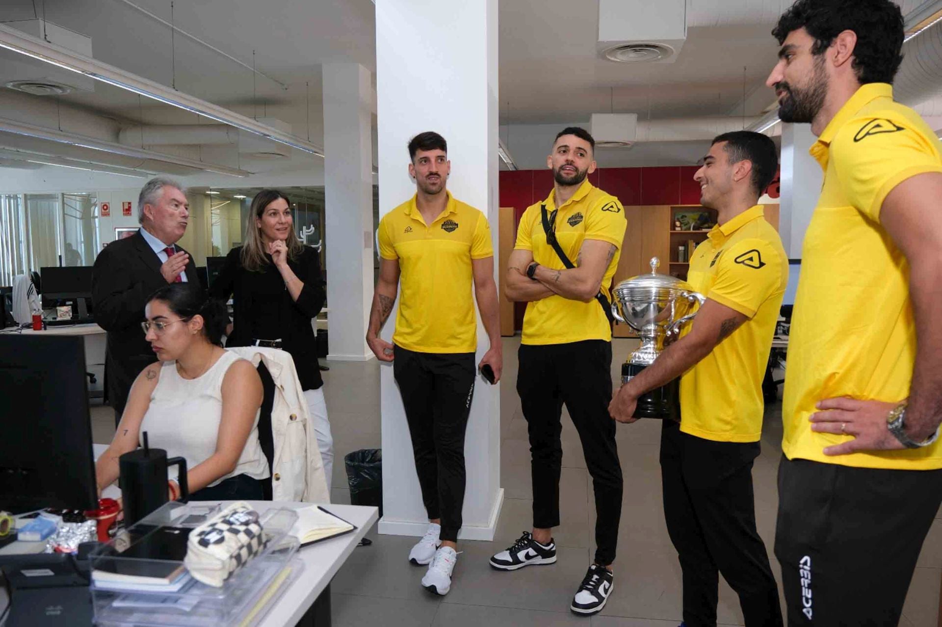 La visita del CV Guaguas a CANARIAS7, en imágenes