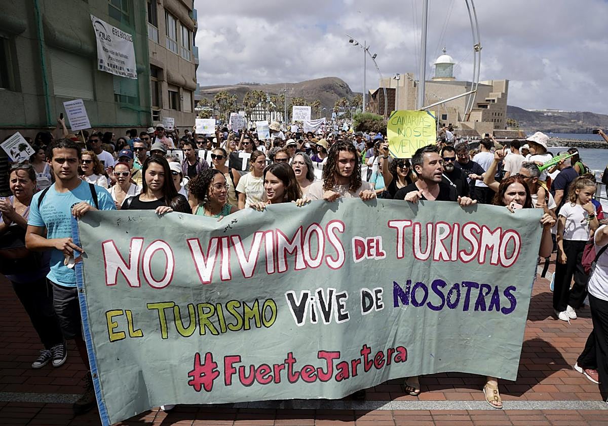 Imagen de la manifestación qeu tuvo lugar hace un año, el 20A, y que se repetirá el domingo.