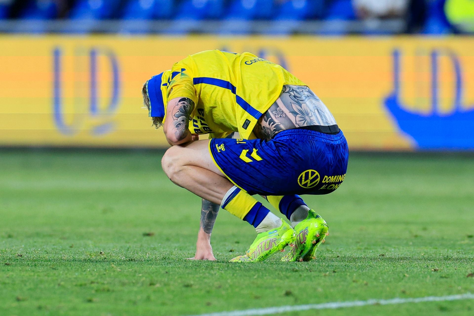 Si van a morir, que sea de pie