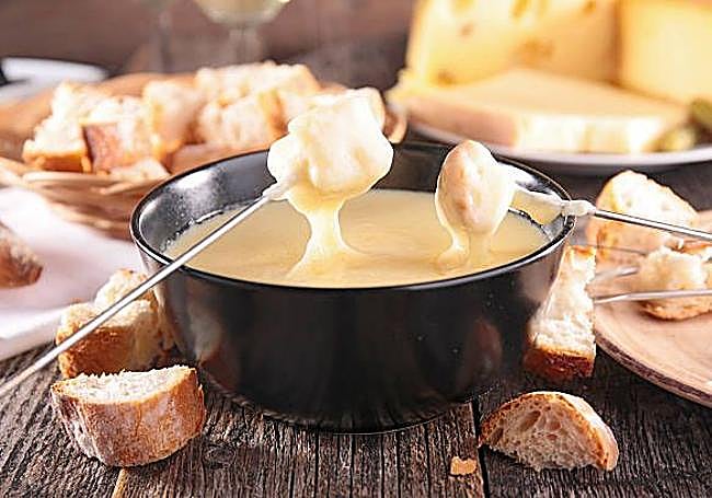 Fondue de queso para cenar el viernes