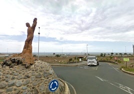 Imagen del acceso a la vía GC-192, en dirección a la Playa del Burrero, vía donde se produjo el accidente.