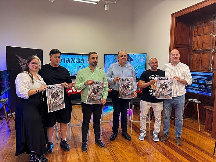 La Casa Condal acogió la presentación de la Feria del Manga.