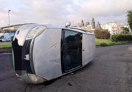 Imagen de uno de los vehículos accidentados.