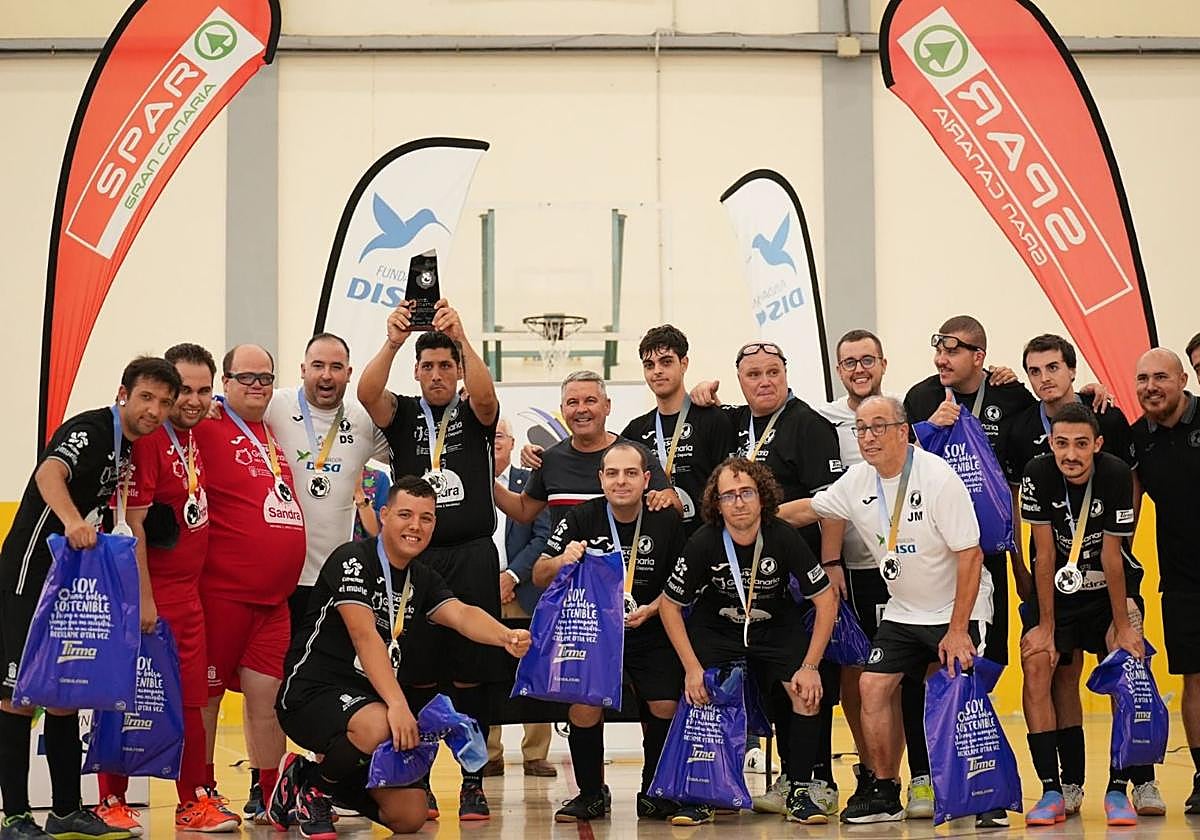 SPAR Gran Canaria consolida su compromiso con la inclusión renovando el patrocinio al Club Interisleta Fútbol Sala