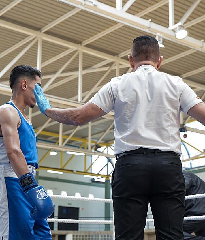 Imagen secundaria 2 - Boxeo de cantera en el Juan Beltrán