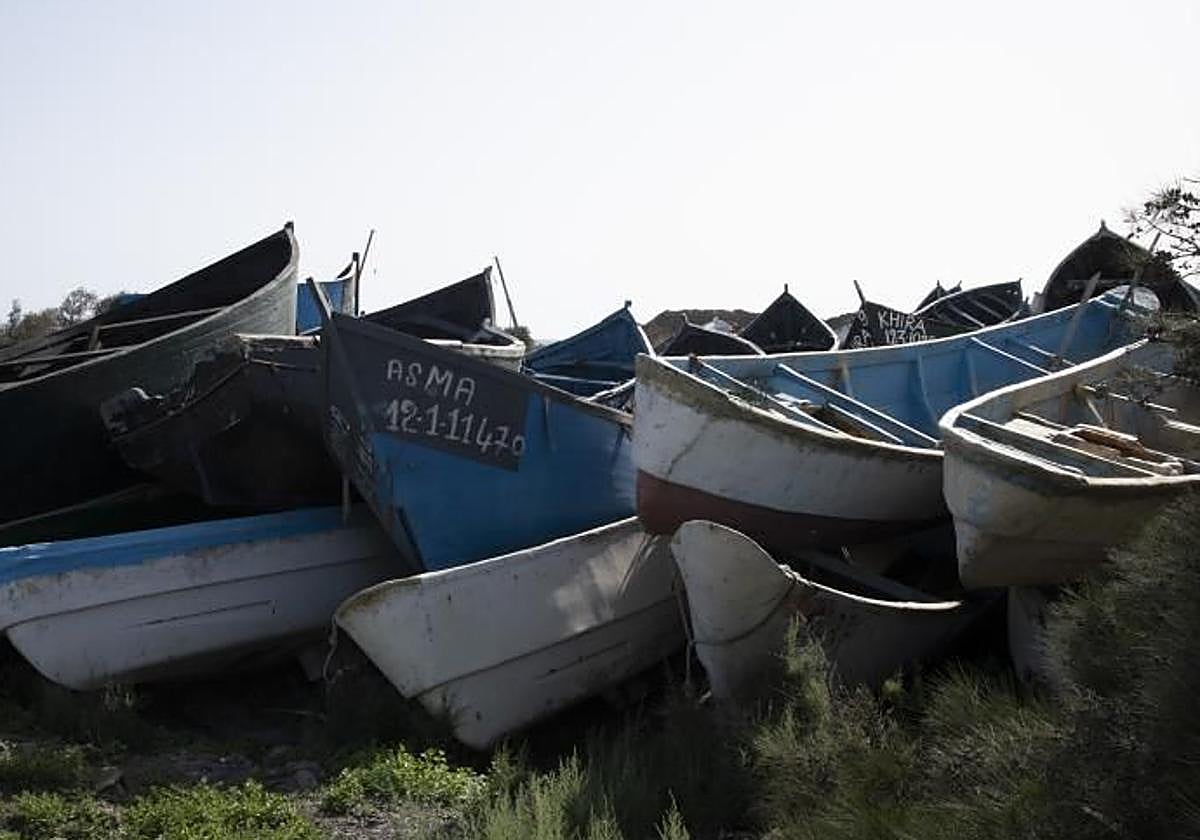 Imagen de archivo de pateras apiladas en Gran Canaria.