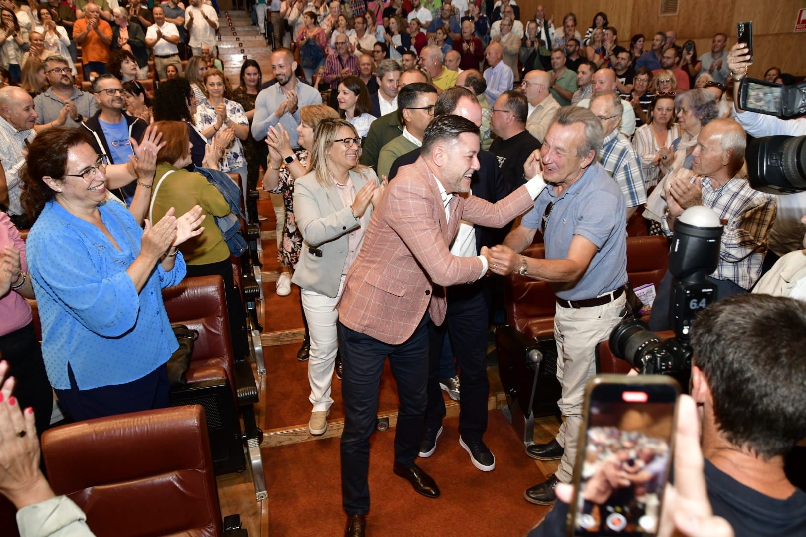 Así fue la presentación del nuevo partido político