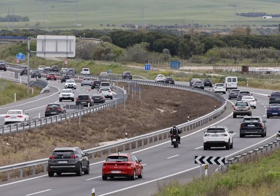 Circulación en las carreteras españolas durante la operación de Semana Santa 2025. Imagen de archivo.