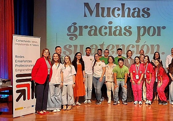 Alumnado premiado en los premios de emprendimiento.
