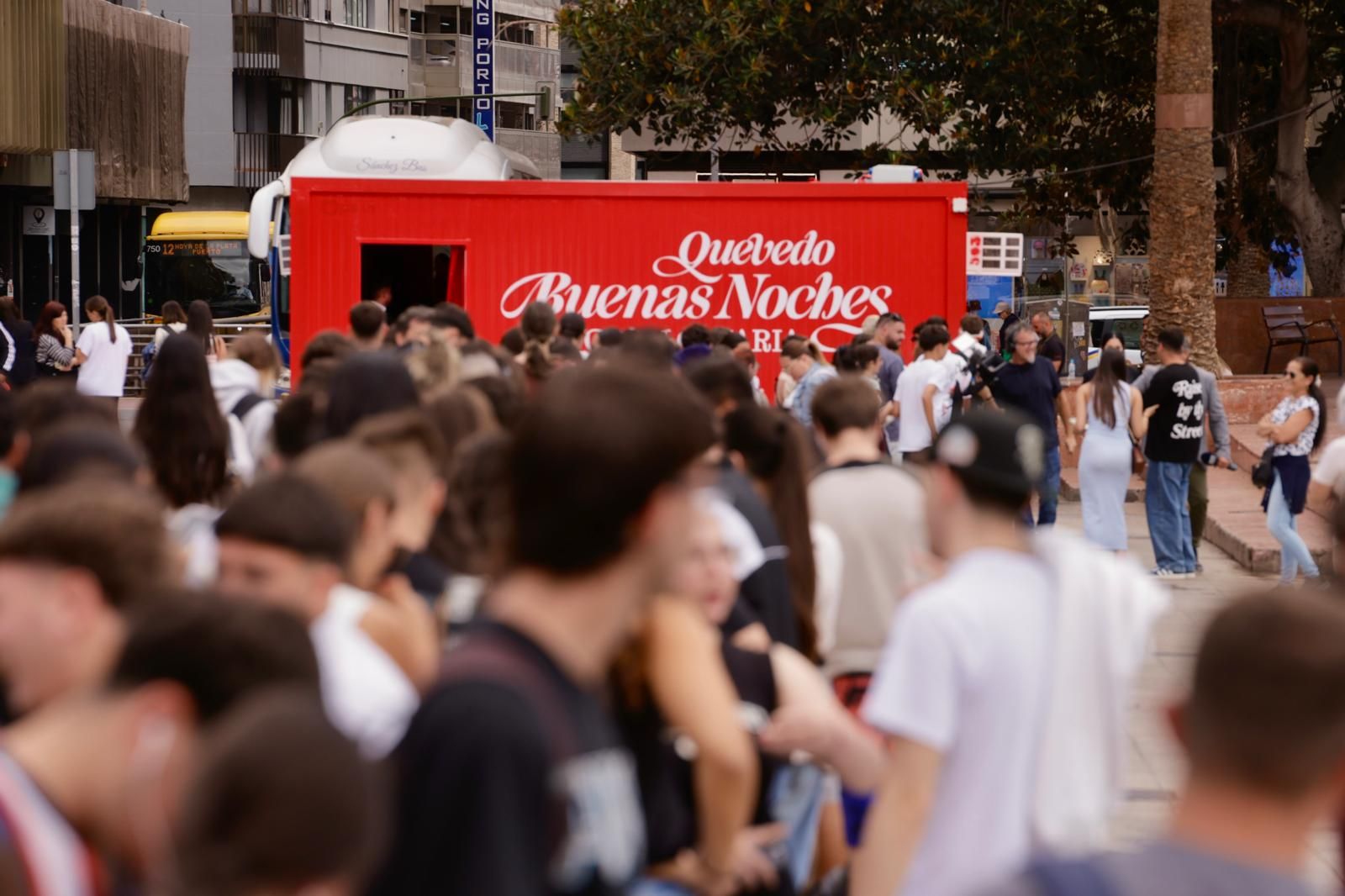 Los fans de Quevedo abarrotan el Paque Santa Catalina