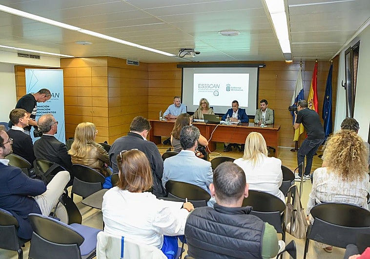 Instante de la presentación en IA en el SCS