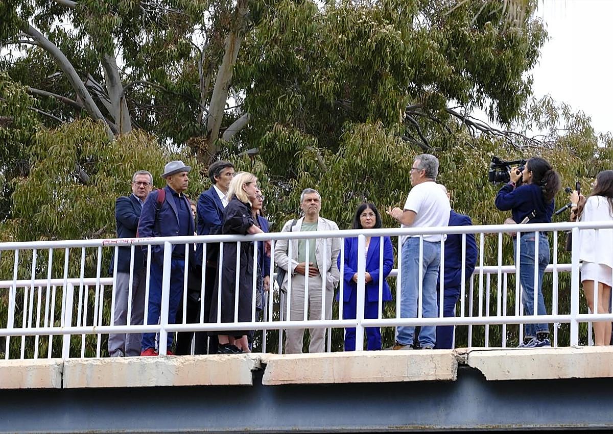 Imagen secundaria 1 - Distintos momentos de la visita del jurado al Guniguada.