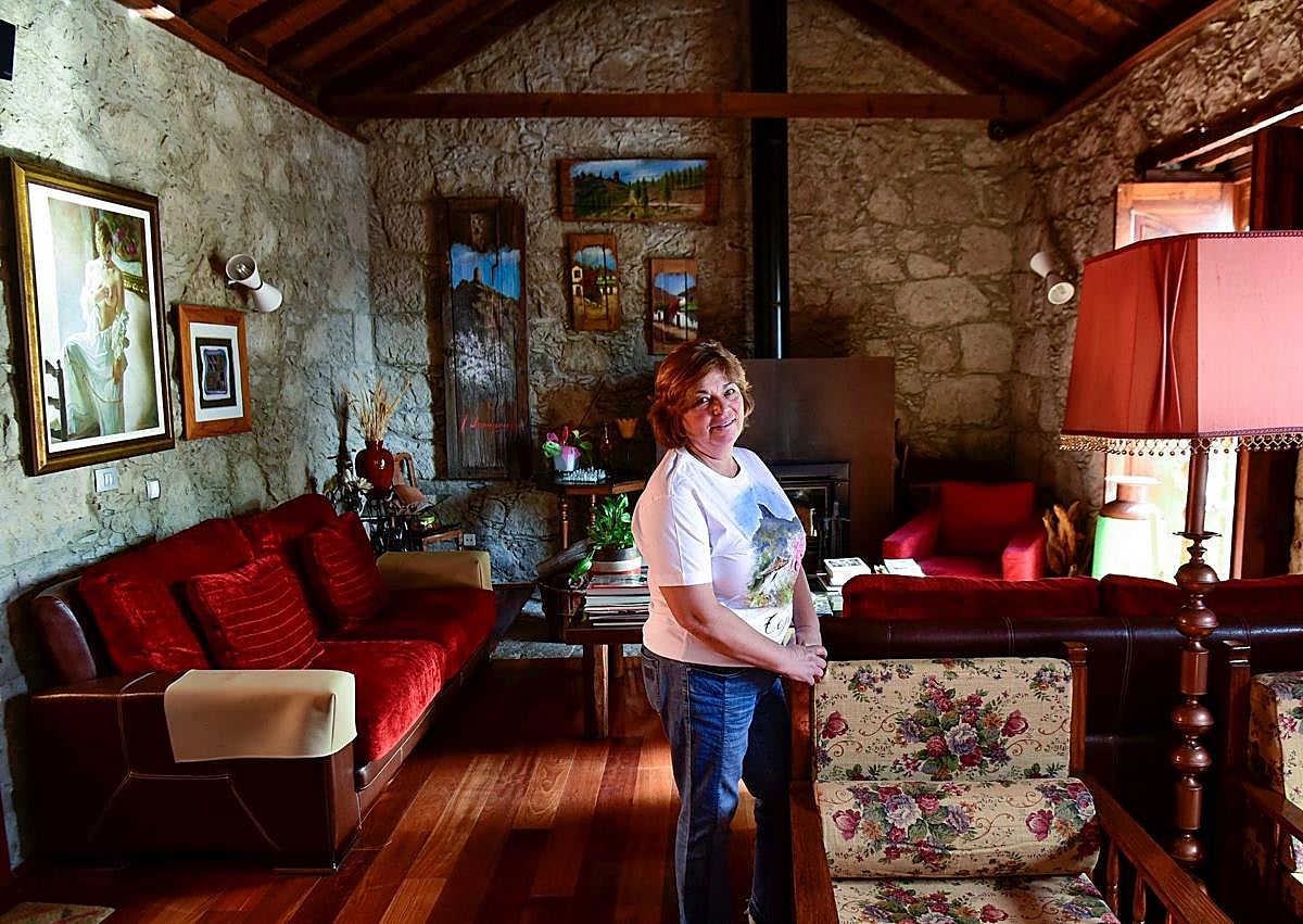Imagen secundaria 1 - Instalaciones del hotel de Fina Suiárez, que cuenta con vistas directas al Roque Nublo.