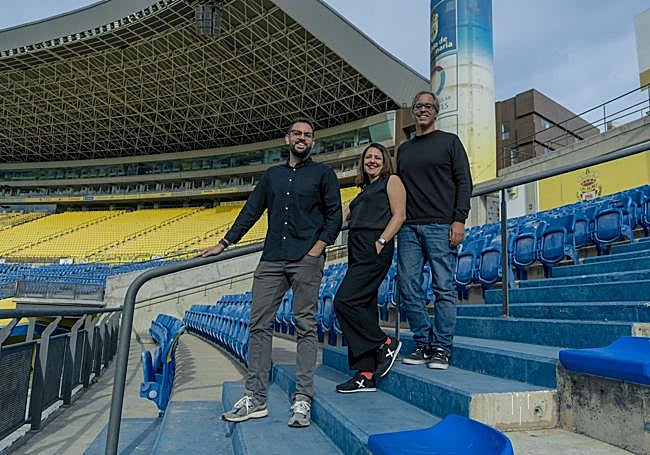 El equipo de arquitectura Ricardo Pereira (i), Vanesa Soto (c) y Jerónimo Sánchez (d).