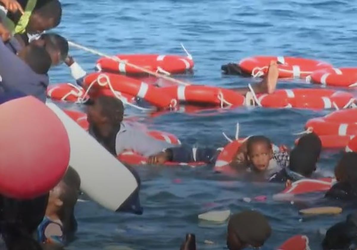 Imagen del rescate en La Restinga, en El Hierro.