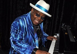 Kenny Blues Boss Wayne.