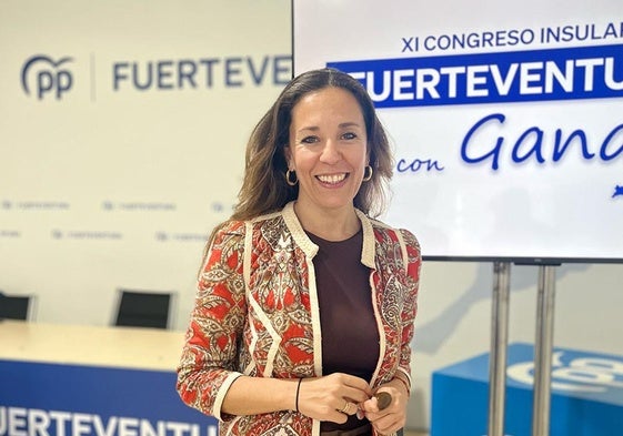 El congreso se celebra este domingo en Puerto del Rosario con la presencia también de Manuel Domínguez, presidente del PP de Canarias, y Elías Bendodo, vicesecretario nacional del Partido Popular.