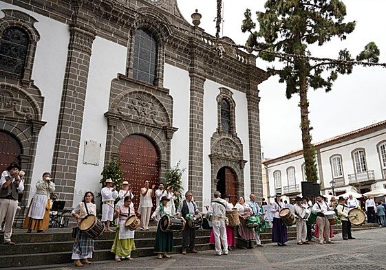 El deporte tradicional también celebra el Día de Canarias