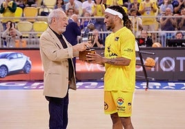 Albicy recibe su segundo Premio CANARIAS7-Pepe Moriana