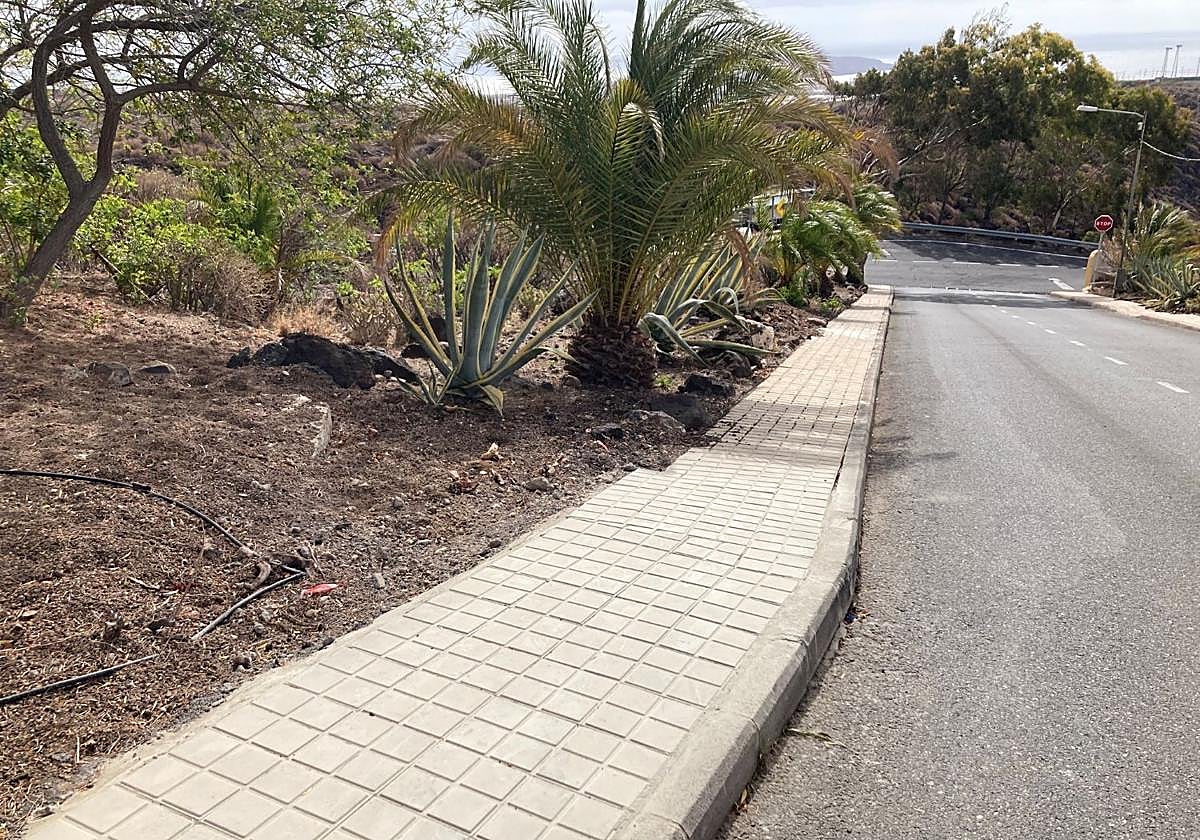 Acceso al barrio de Aguatona.