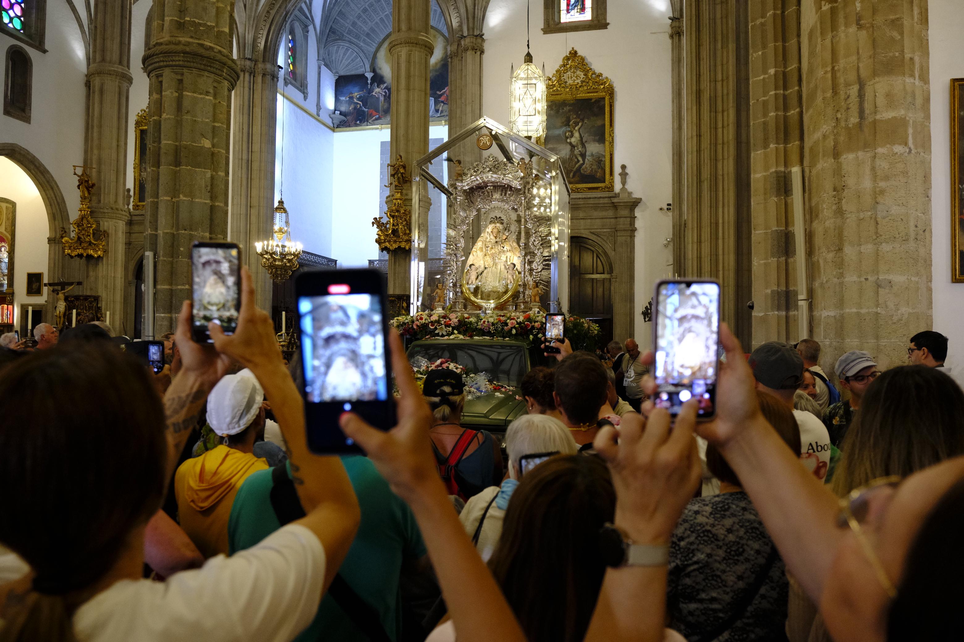 Las imágenes de la Bajada de la Virgen del Pino