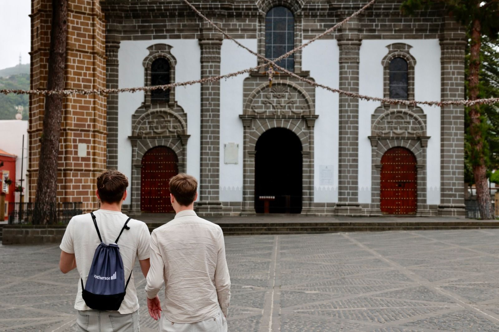 Teror en silencio: La soledad del pueblo sin su Virgen del Pino