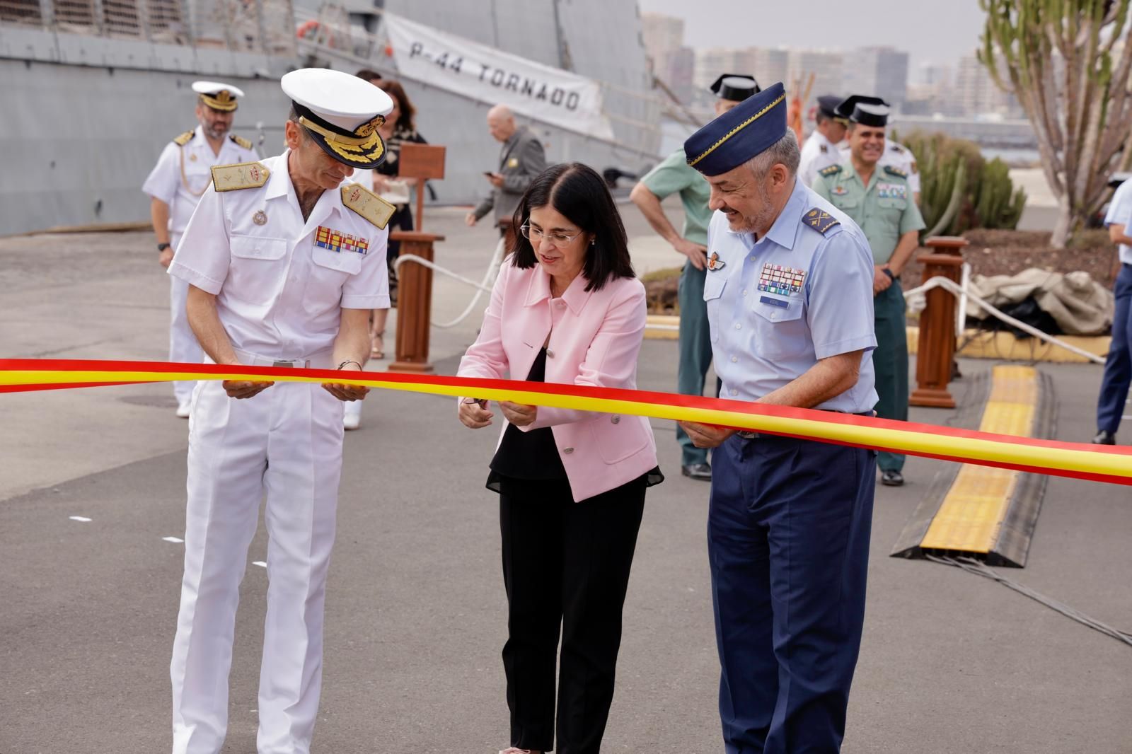 Imágenes de la exposición por los actos del Día de las Fuerzas Armadas en Las Palmas de Gran Canaria