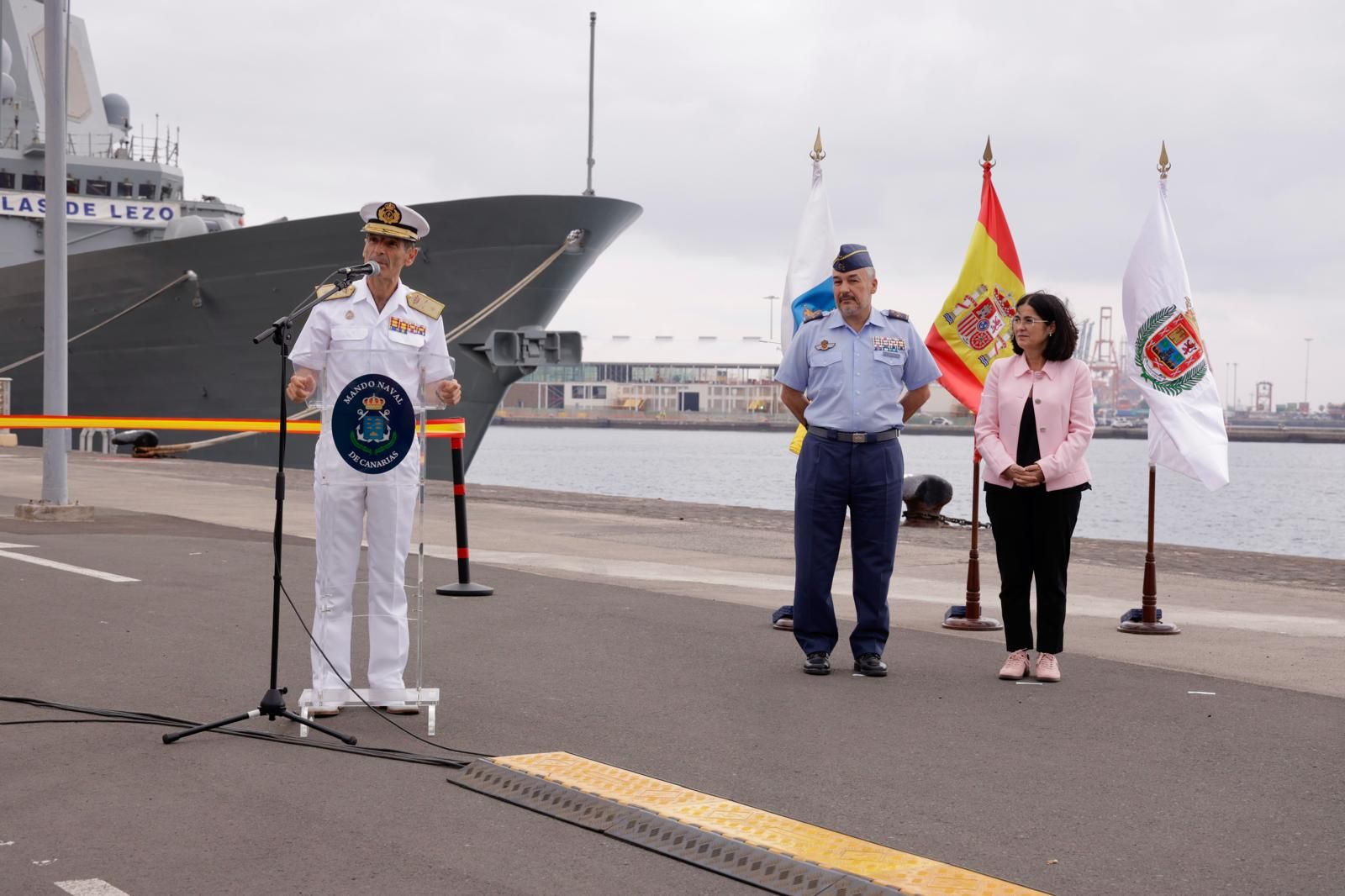 Imágenes de la exposición por los actos del Día de las Fuerzas Armadas en Las Palmas de Gran Canaria