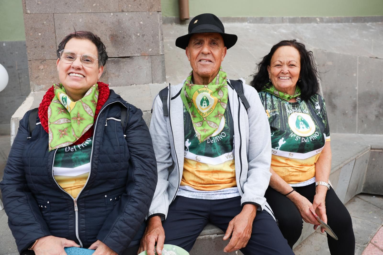 Devoción y tradición: la Virgen del Pino llena de fe las calles de Vecindario