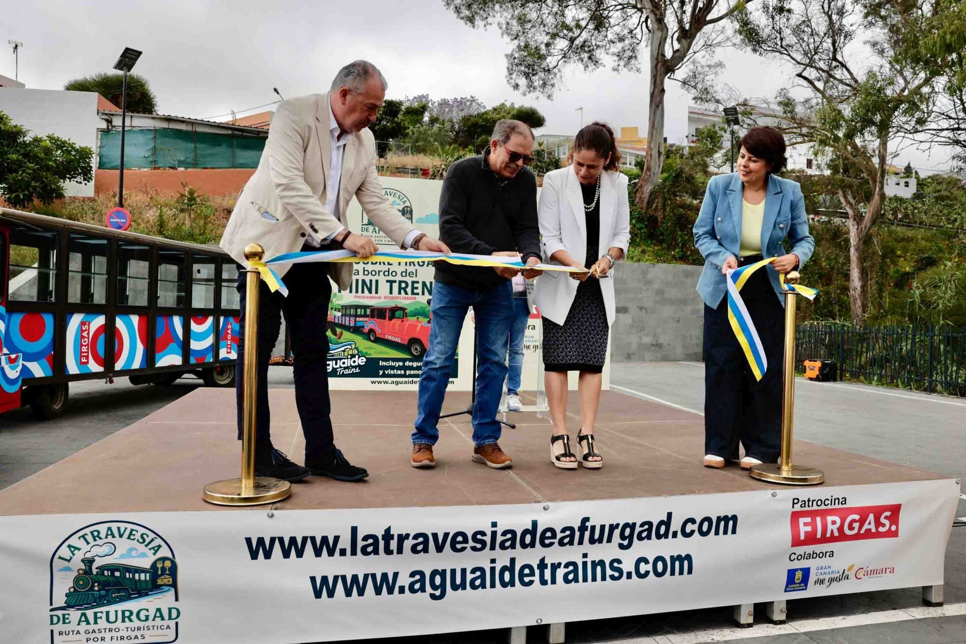 La presentación del tren de Firgas en imágenes