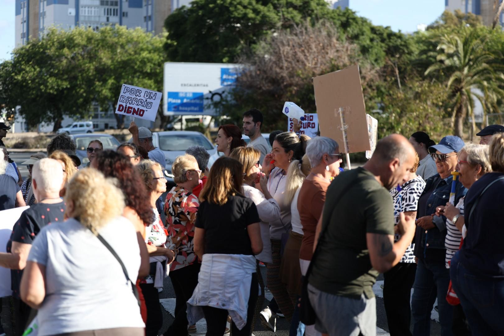 Ciudad Alta protesta por «el abandono» que sufre «desde hace 35 años»