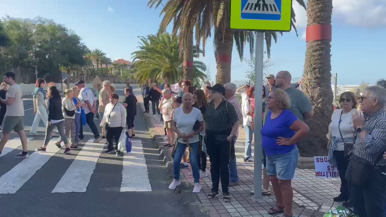 Ciudad Alta protesta por «el abandono» que sufre «desde hace 35 años»