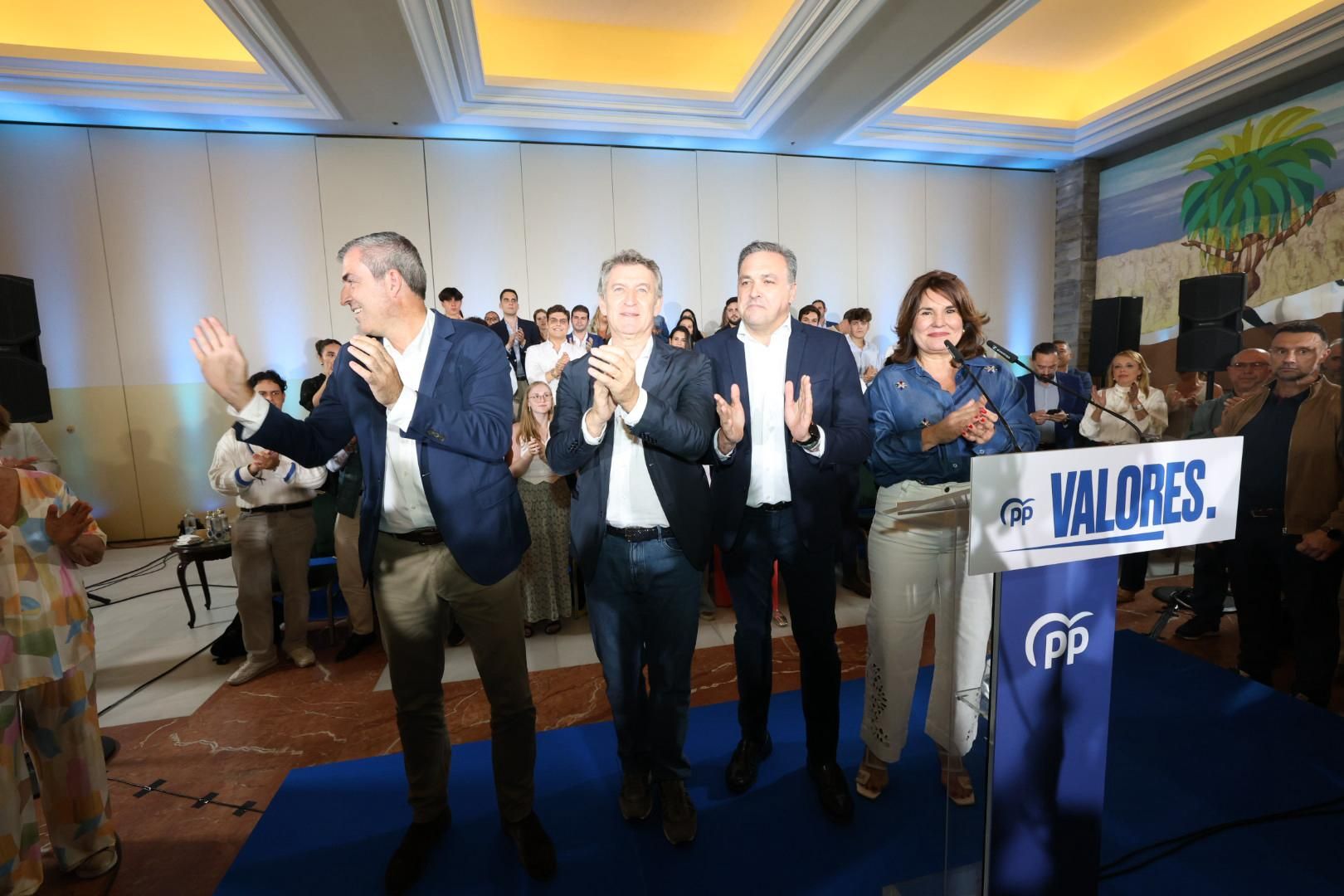 Feijóo atrae masas en el acto del Partido Popular en Las Palmas de Gran Canaria