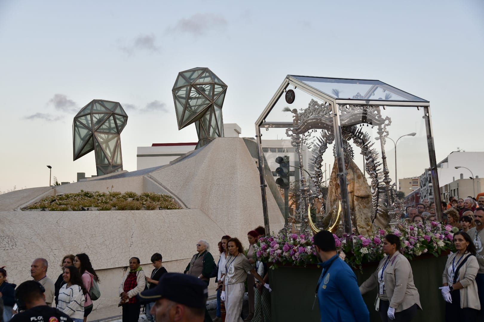 Via Lucia de la Virgen del Pino y el Santo Cristo de Telde