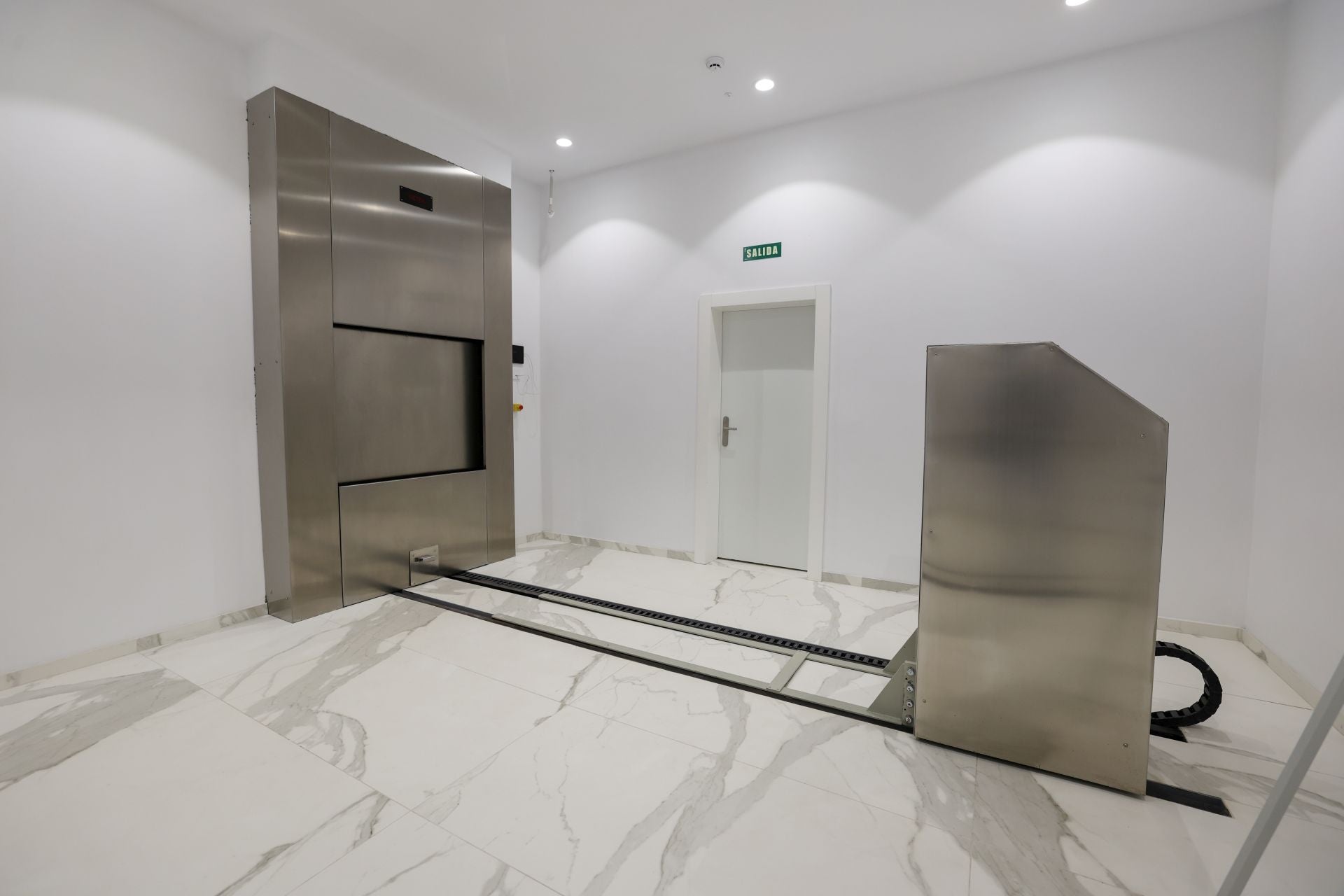 Inauguración de las nuevas instalaciones de la Funeraria La Auxiliadoraen en Gáldar, en imágenes