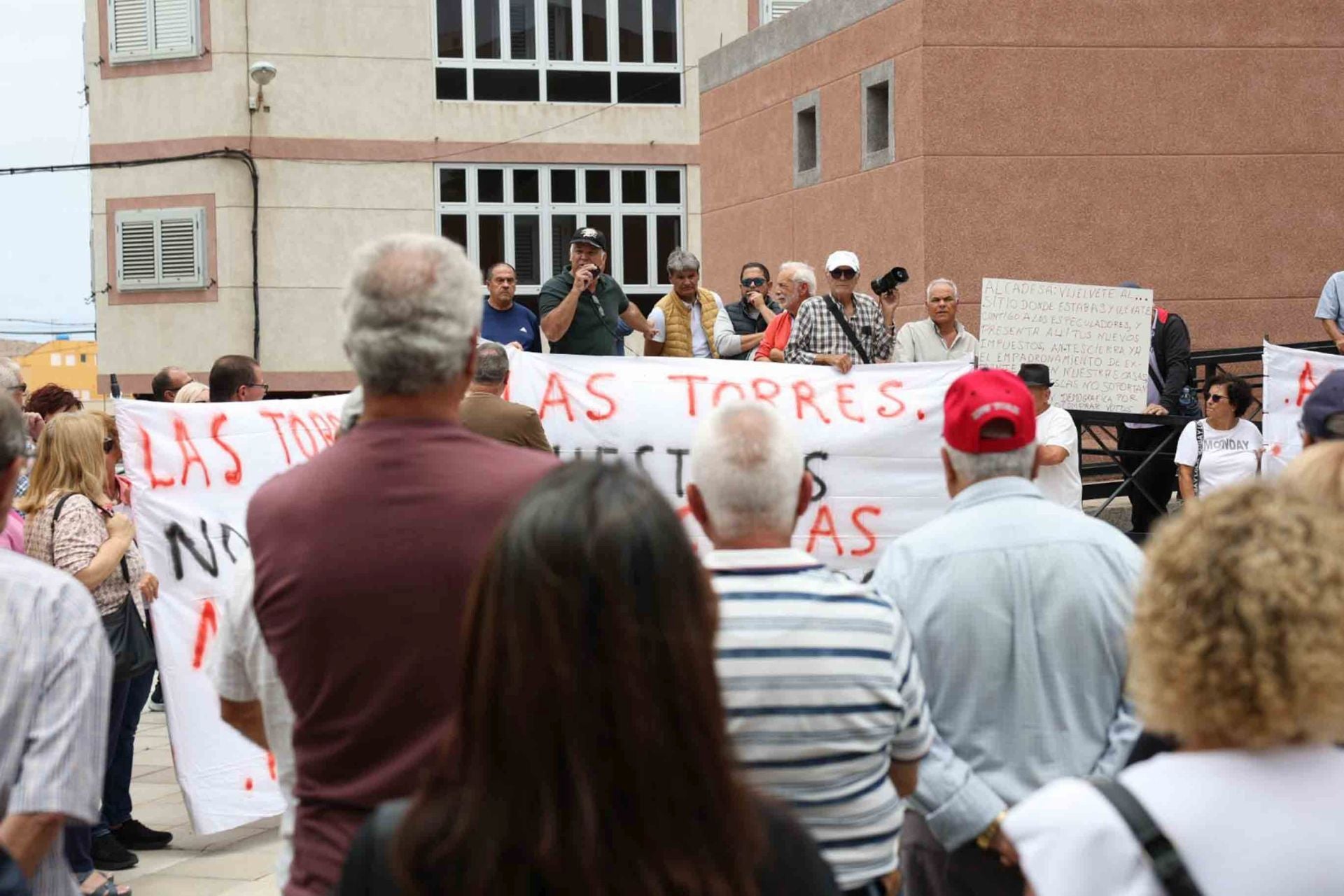 Las protestas de El barrio de Las Torres contra el Plan General, en imágenes