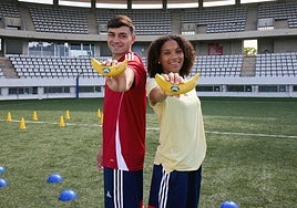 Pedri y Vicky López embajadores de Plátano de Canarias.