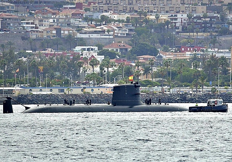 El submarino 'Isaac Peral' en el puerto Arsenal de Cartagena.