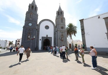 Telde arropa a la Virgen del Pino: devoción y tradición en imágenes