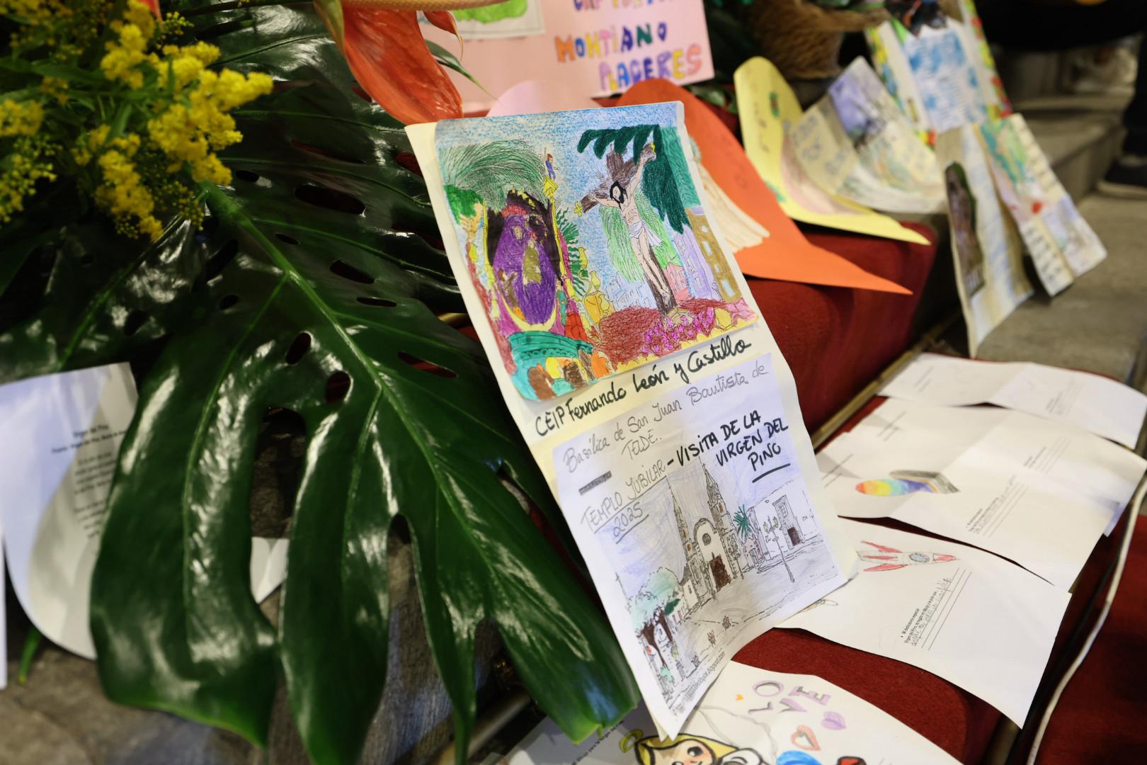 Telde arropa a la Virgen del Pino: devoción y tradición en imágenes