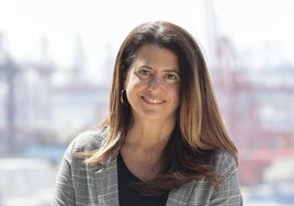 La escritora Andrea Cabrera.