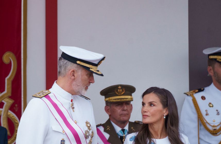 Las mejores imágenes del desfile de las Fuerzas Armadas en Tenerife