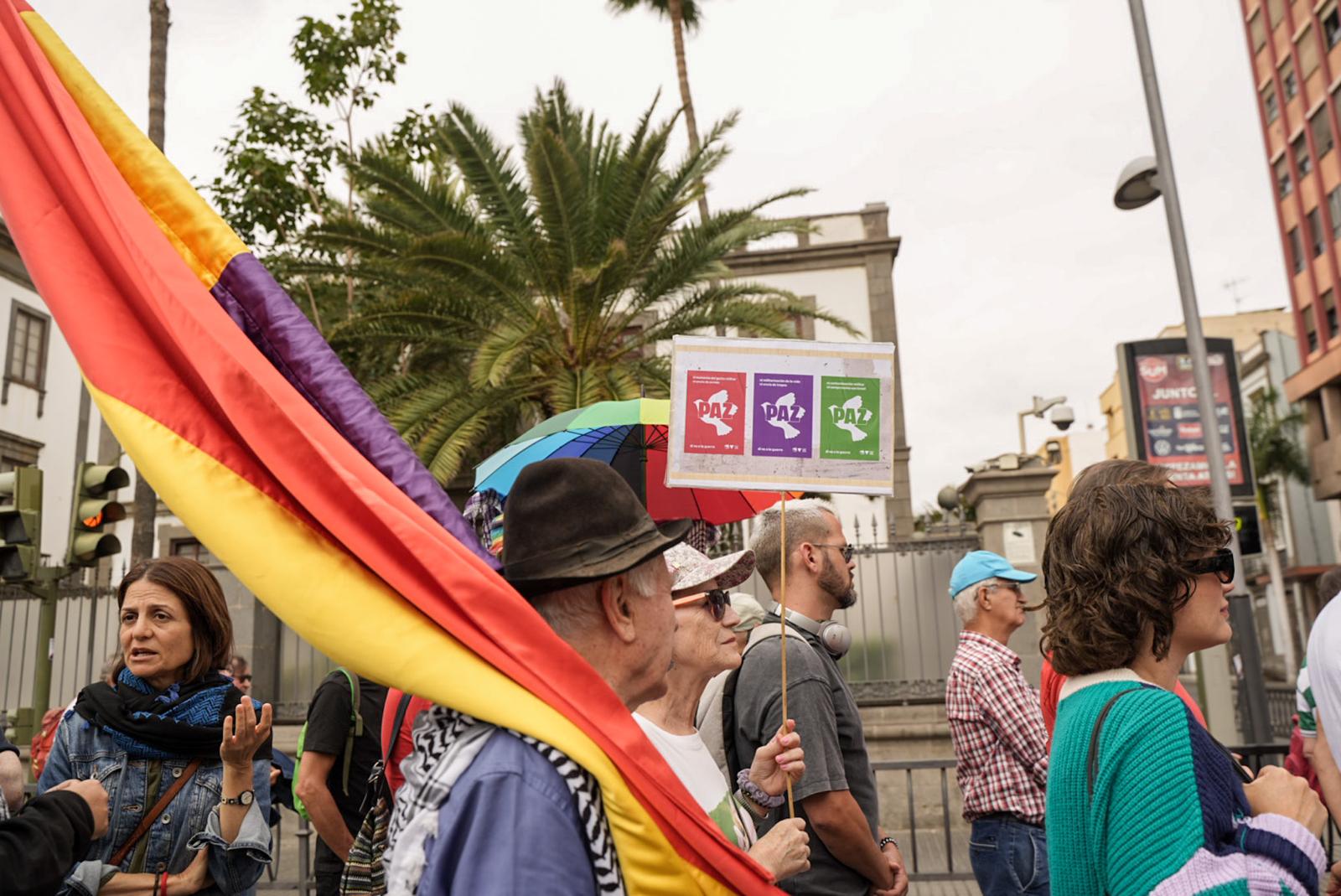 Manifestación antimilitarista en Las Palmas de Gran Canaria
