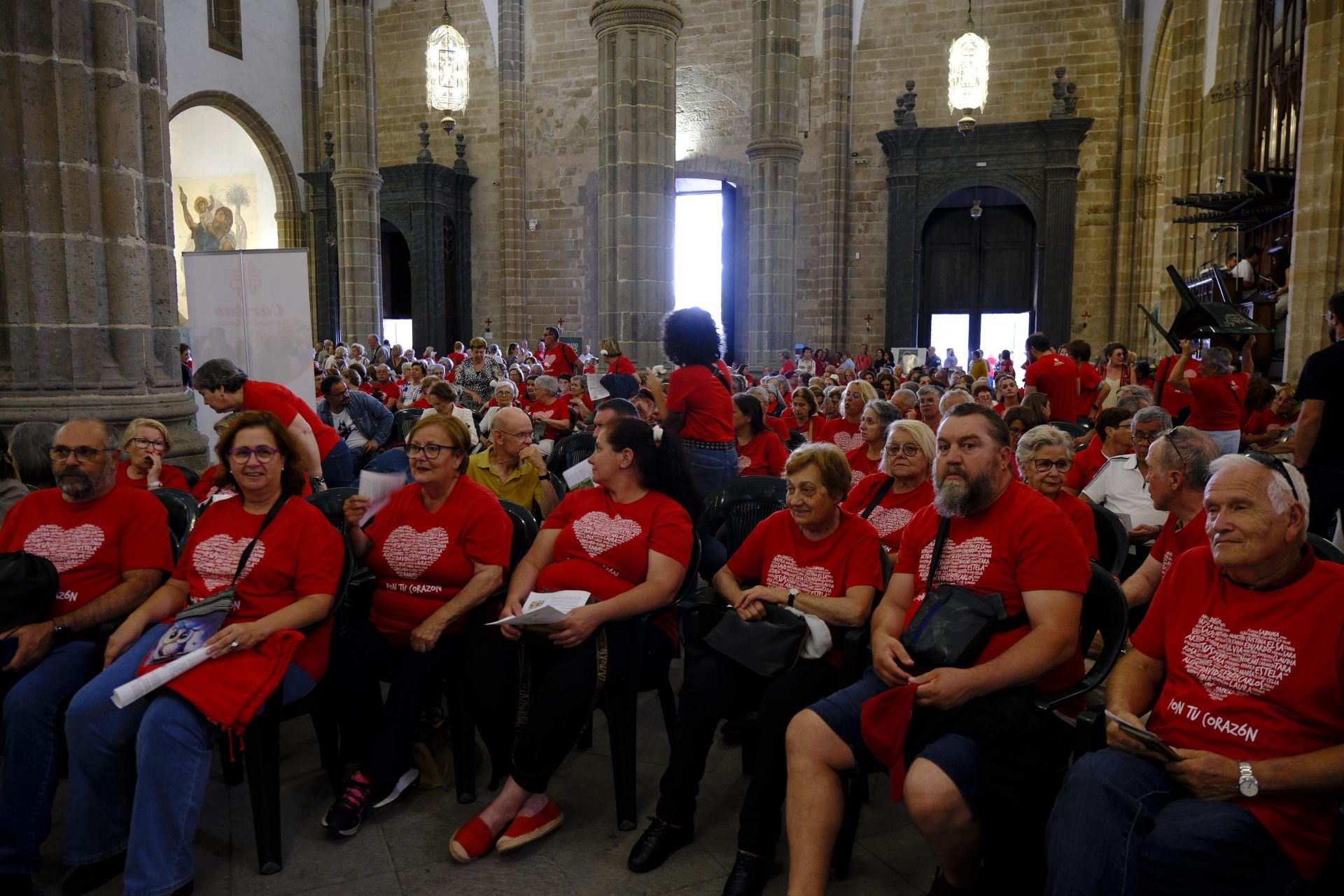 La catedral de Santa Ana acoge el 70 aniversario de Cáritas Diocesana de Canarias