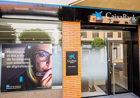 CaixaBank destina 568 millones de euros a financiar a pymes en Canarias en 2024, un 41% más