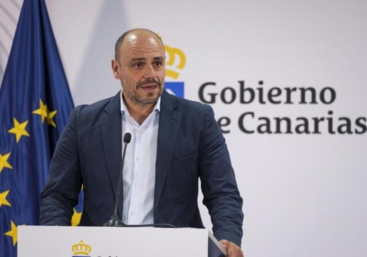 El portavoz del gobierno de Canarias, Alfonso Cabello.