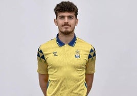 Zebensui, con la camiseta de Las Palmas C.