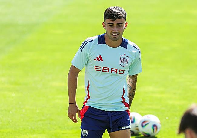 El atacante tinerfeño, en un entrenamiento.